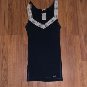 Navy hollister tank size L